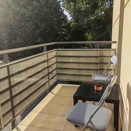 Azzaro With Two Bedrooms דירה