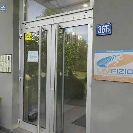 דירה Azzaro With Two Bedrooms Bezanija